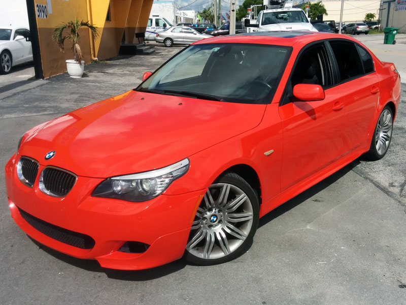 BMW-550i Gloss Red